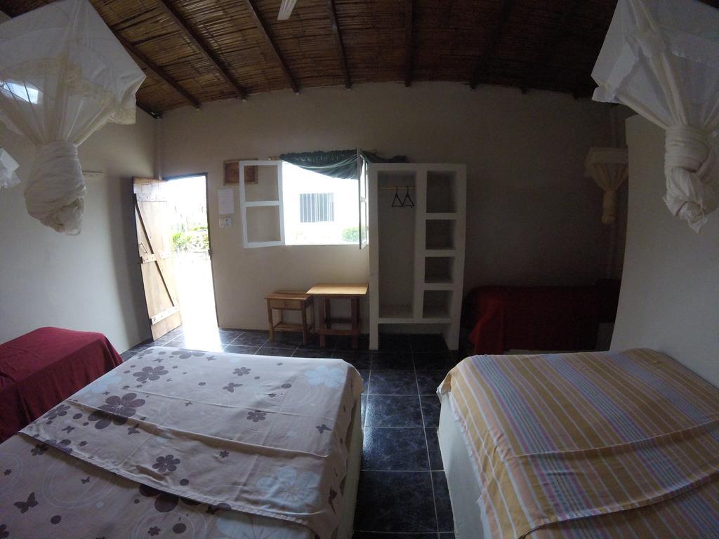 Montanita Garden Hostal Exterior photo