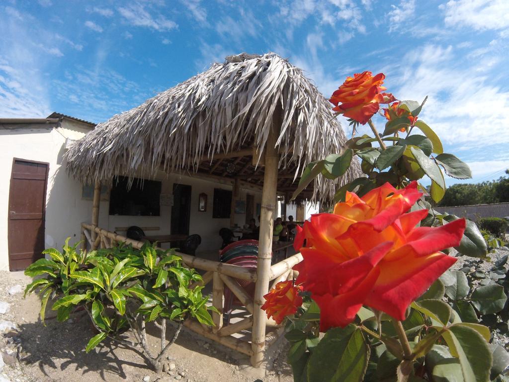 Montanita Garden Hostal Exterior photo