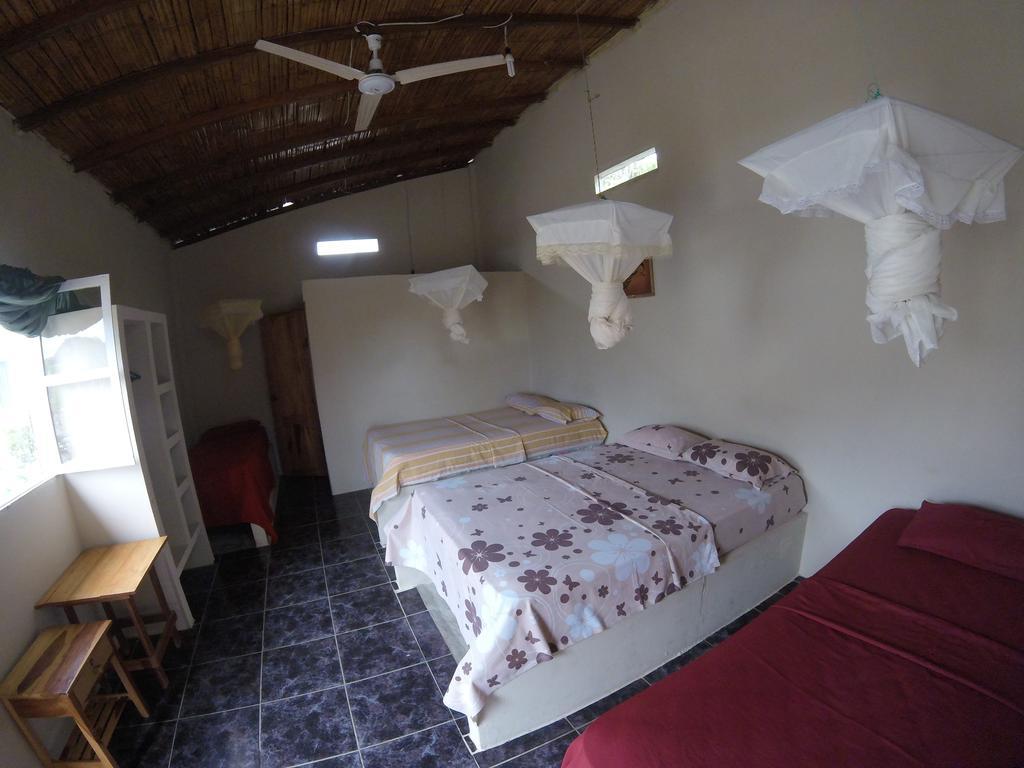 Montanita Garden Hostal Exterior photo